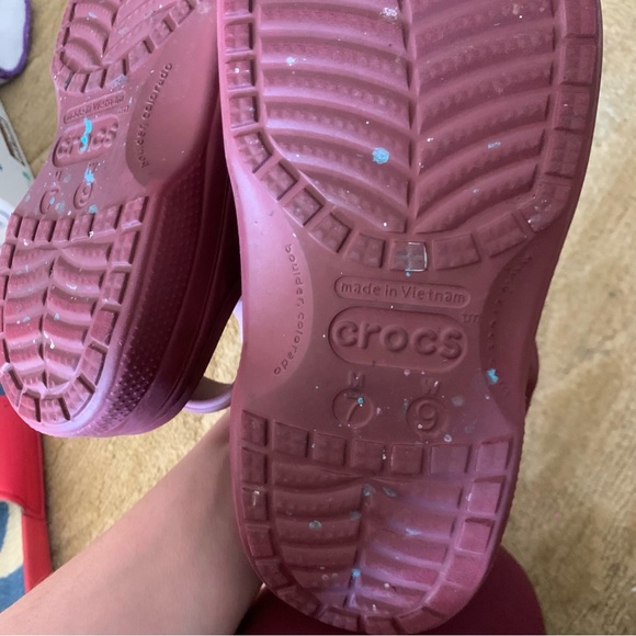 Fuzzy Crocs - Picture 4 of 4